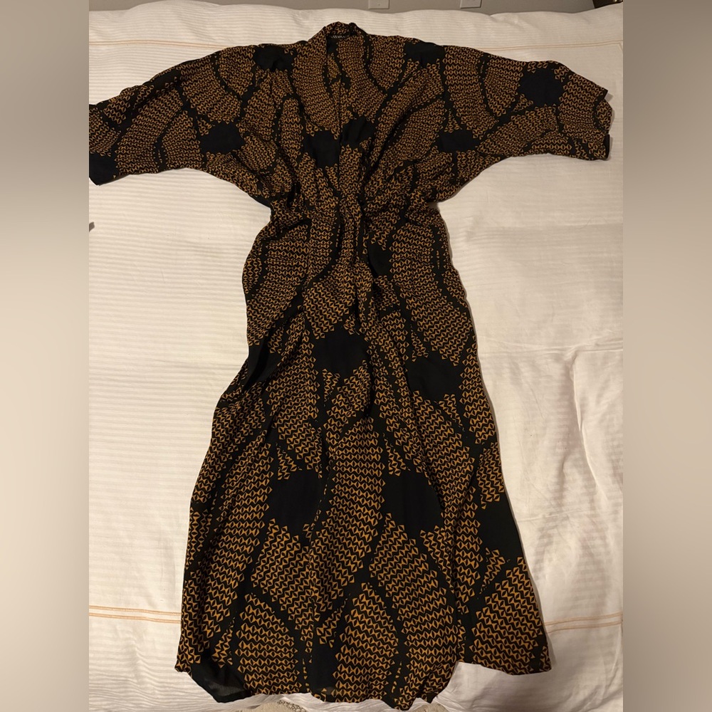 Hawaiian Manaola Honuamea dress XS
Black-Buckthorn B NWT - Picture 4 of 7